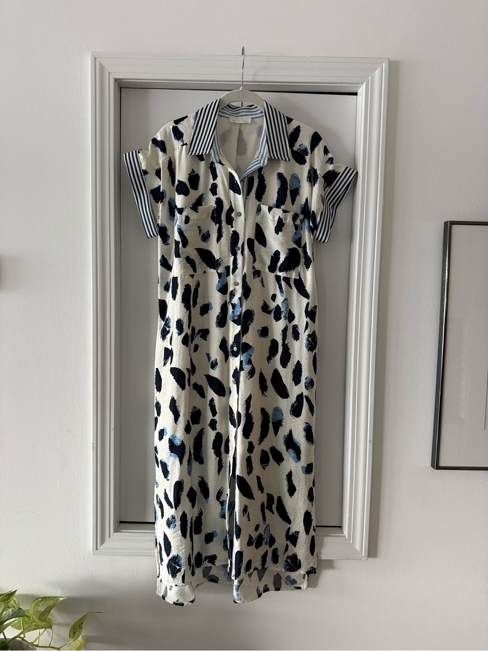 Entro White Short-Sleeve Leopard Print Dress with Navy Accents